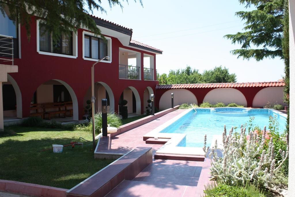 فندق The Red House Kosharitsa المظهر الخارجي الصورة