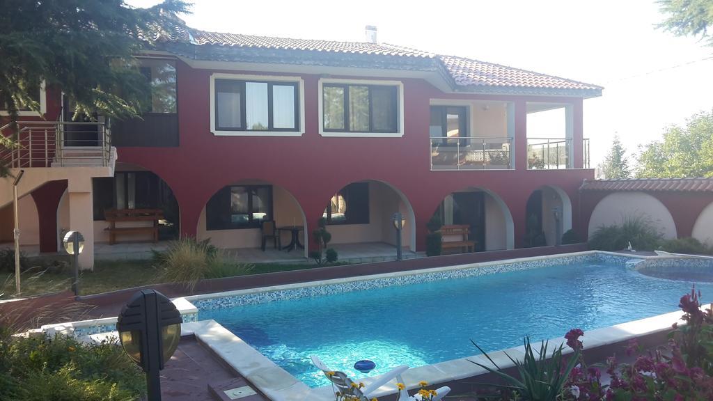 فندق The Red House Kosharitsa المظهر الخارجي الصورة