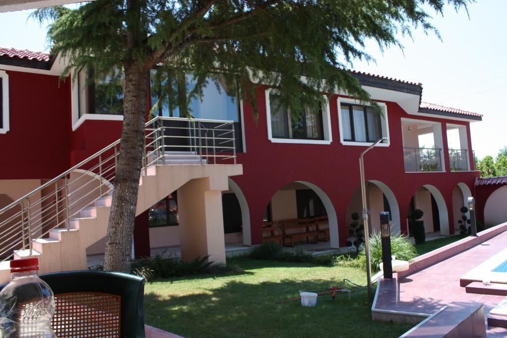 فندق The Red House Kosharitsa المظهر الخارجي الصورة